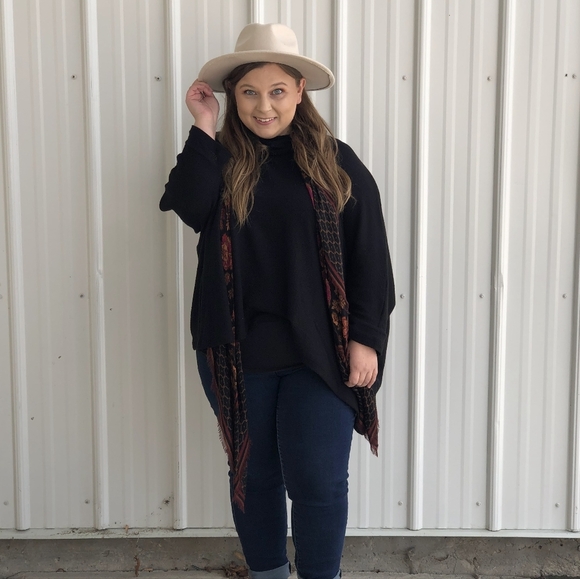 maurices- cowl neck light weight poncho - Picture 1 of 7